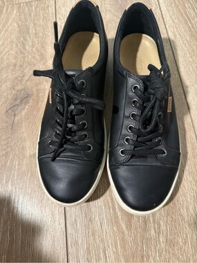 ECCO women’s soft 7 sneaker